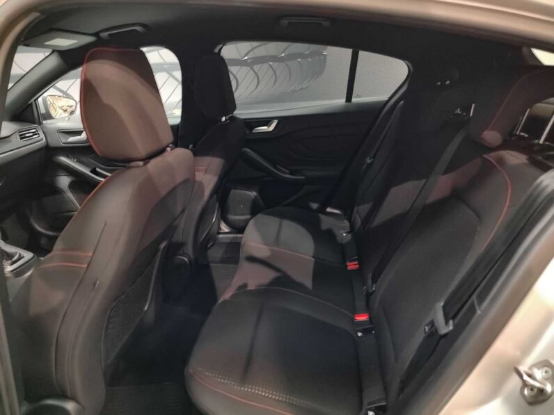 
								Ford Focus full									