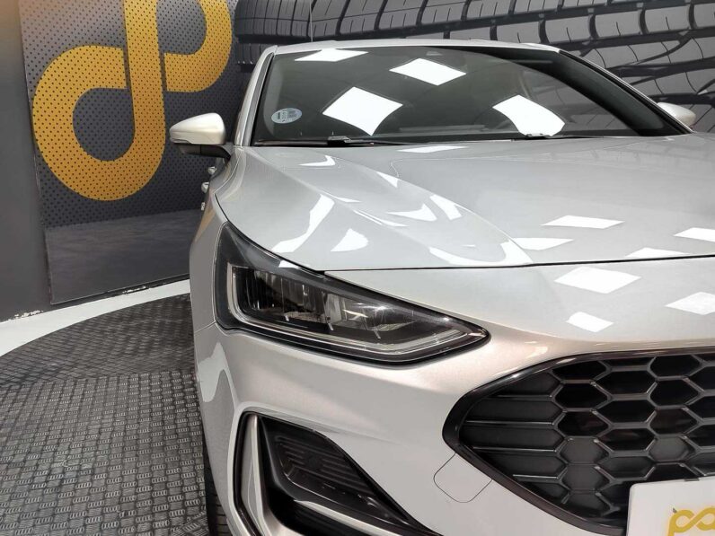 
								Ford Focus full									
