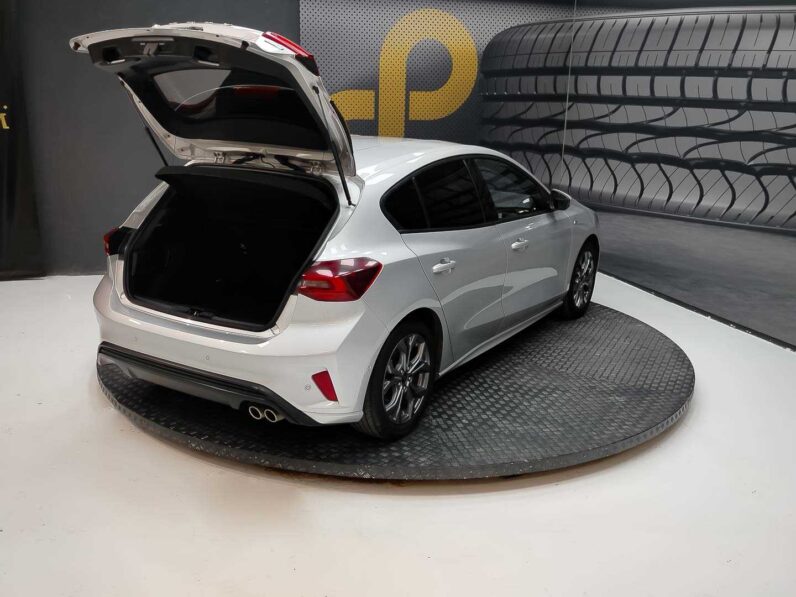 
								Ford Focus full									