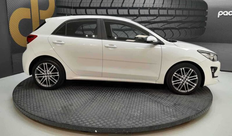 
								Kia Rio full									