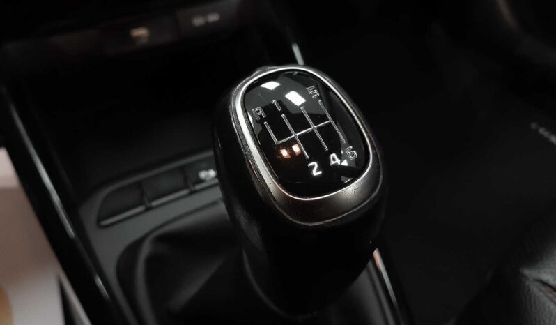 
								Kia Rio full									
