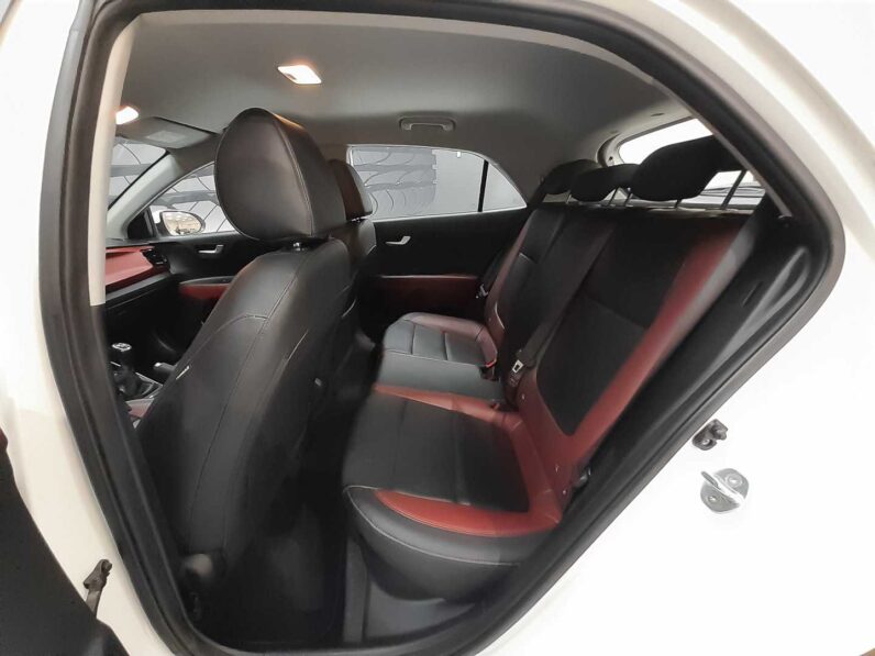 
								Kia Rio full									