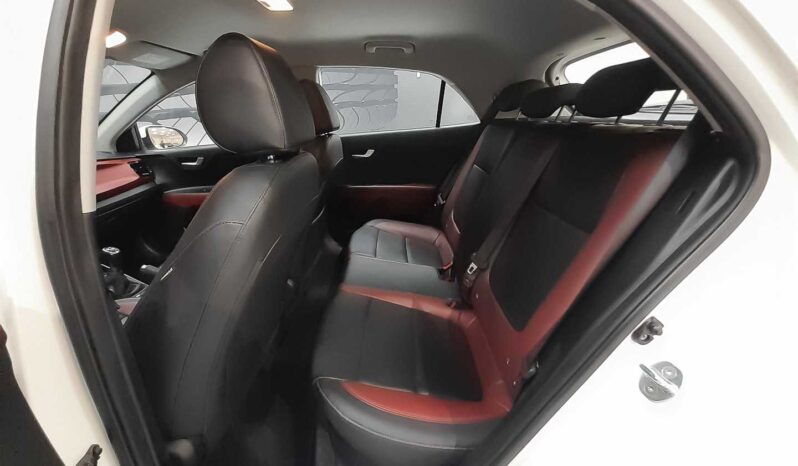 
								Kia Rio full									