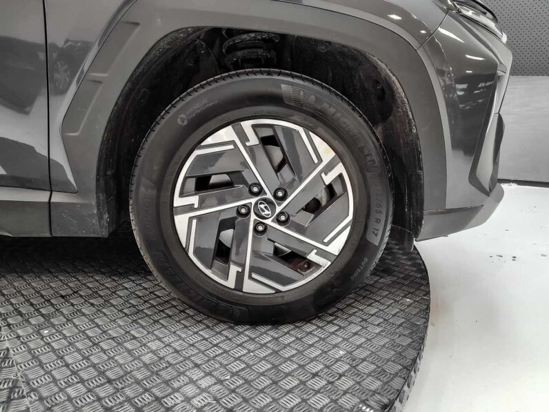 
								Hyundai Tucson full									