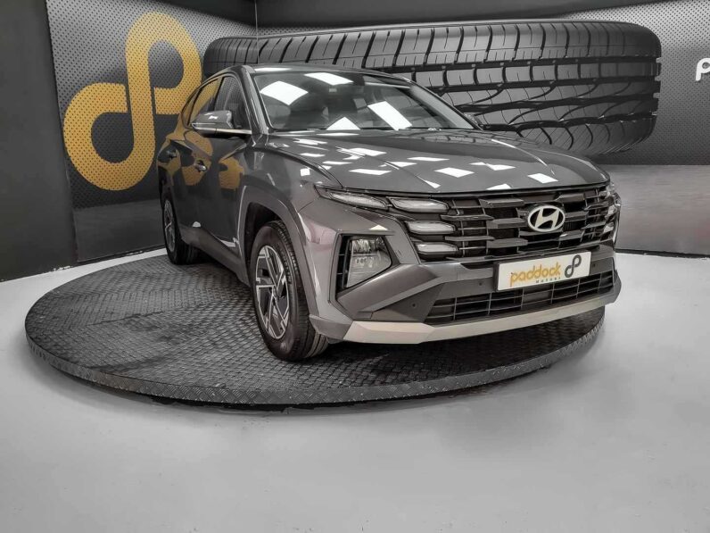 
								Hyundai Tucson full									