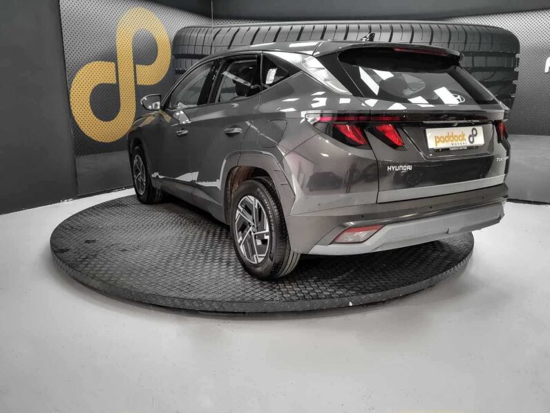 
								Hyundai Tucson full									