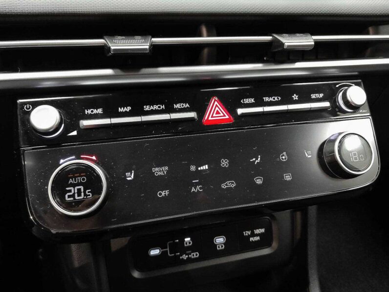 
								Hyundai Tucson full									