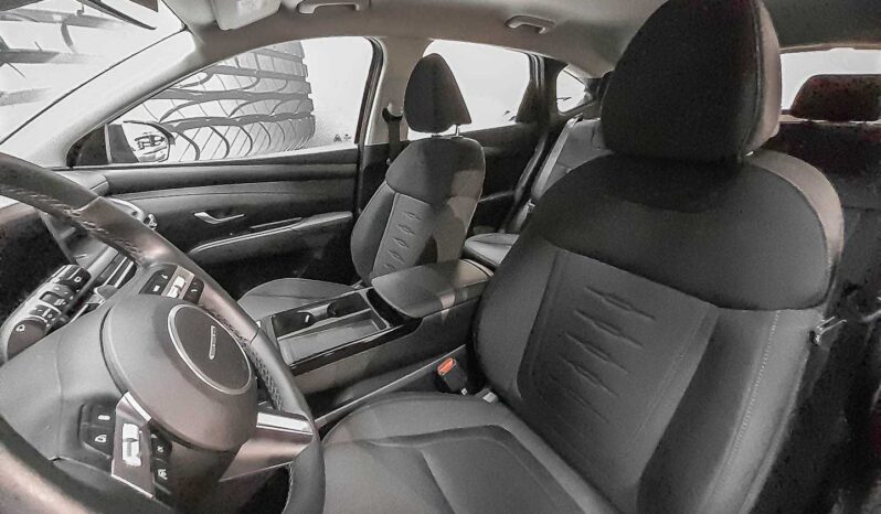 
								Hyundai Tucson full									