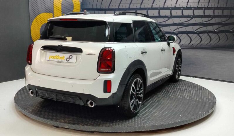 
								Mini Countryman full									
