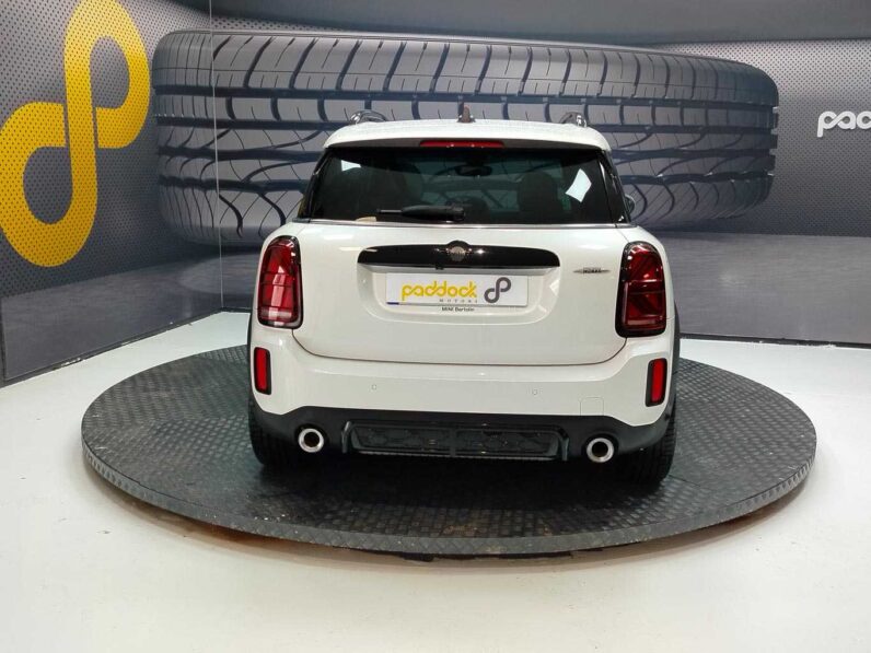 
								Mini Countryman full									