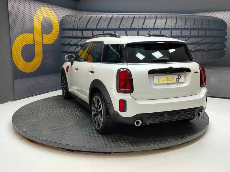 
								Mini Countryman full									