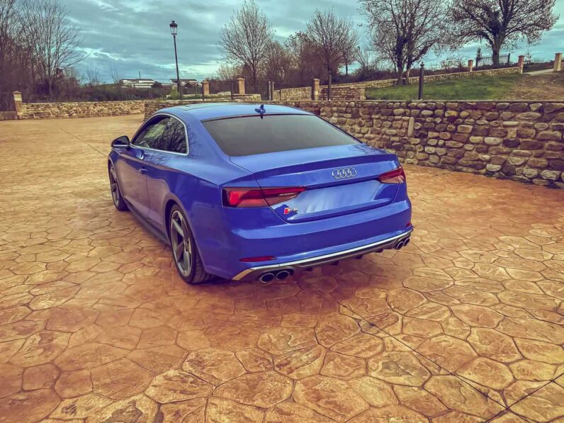 
								Audi S5 full									