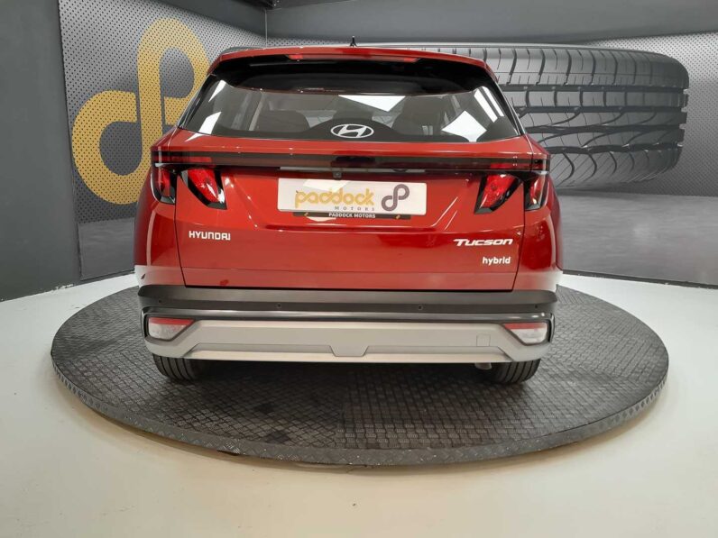 
								Hyundai Tucson full									