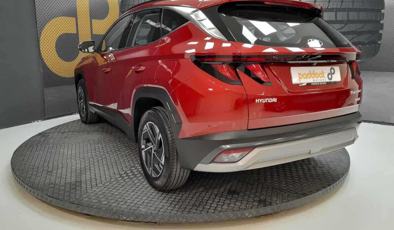 
								Hyundai Tucson full									