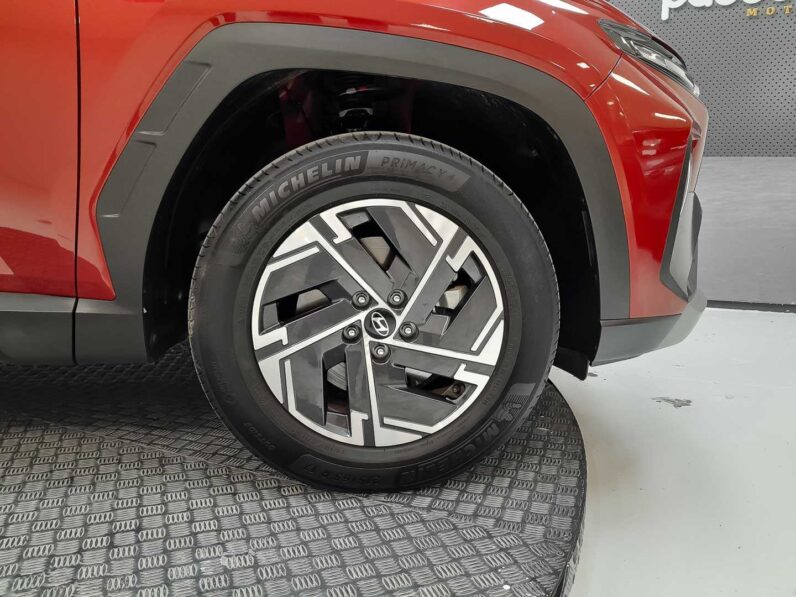 
								Hyundai Tucson full									