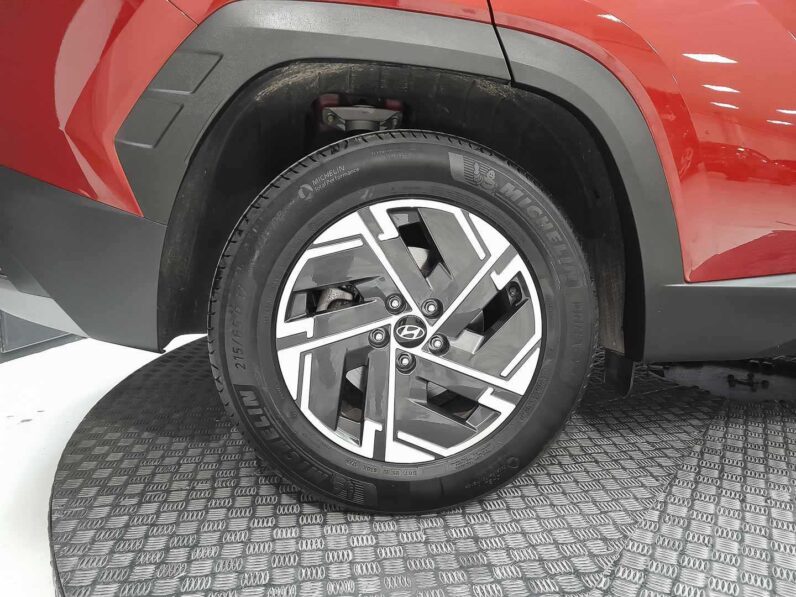
								Hyundai Tucson full									