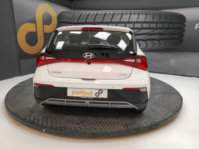 
								Hyundai i20 full									