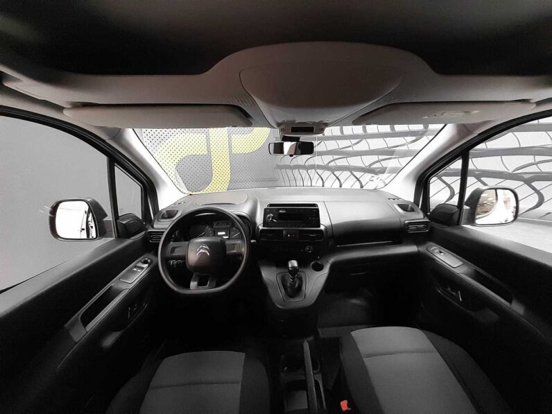 
								Citroen Berlingo full									