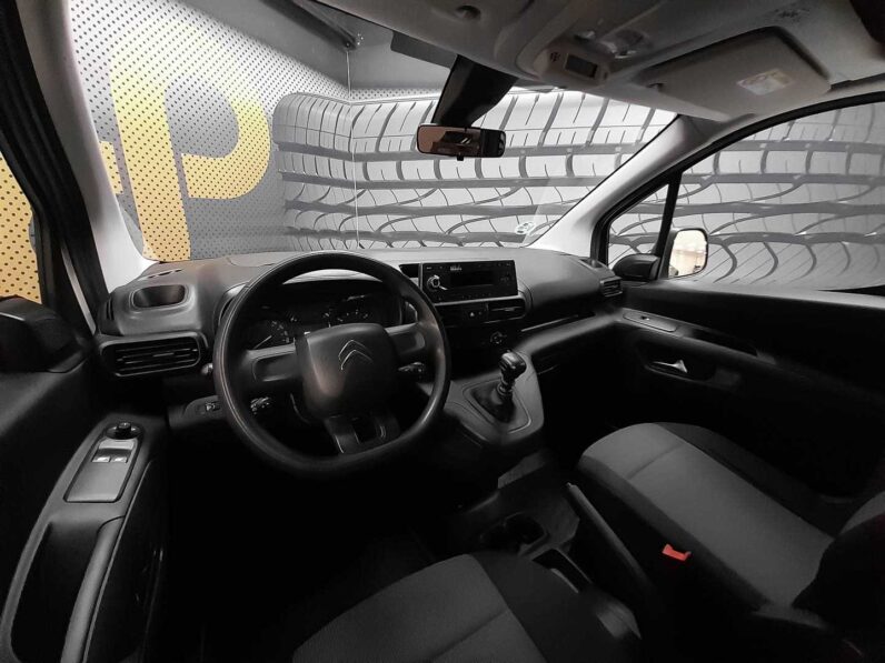 
								Citroen Berlingo full									