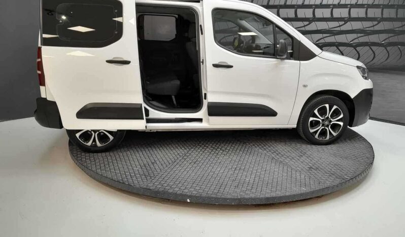 
								Citroen Berlingo full									