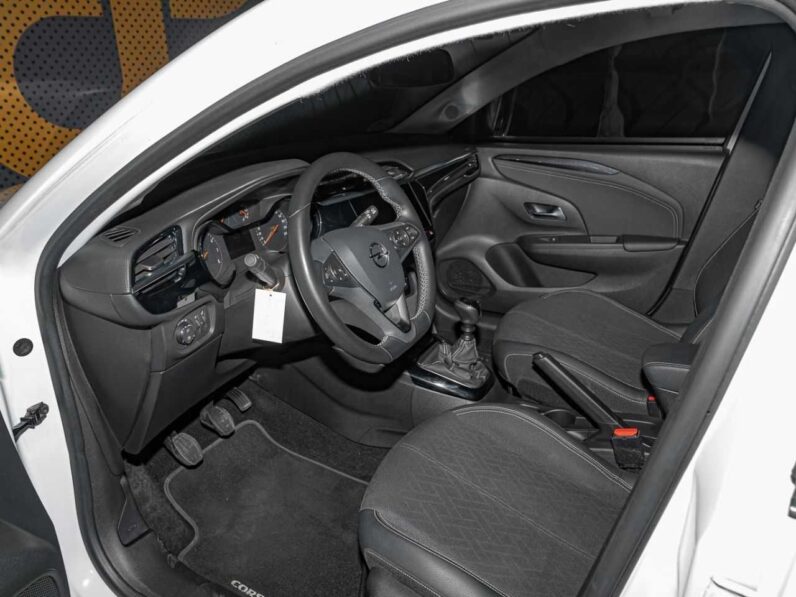 
								OPEL Corsa full									