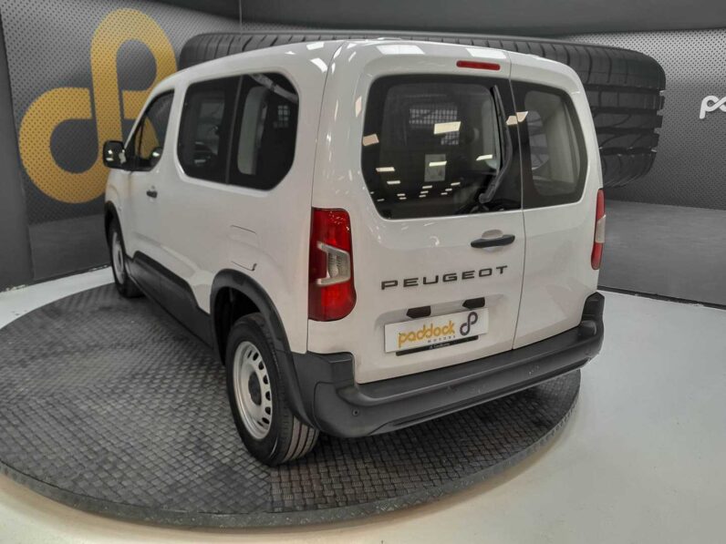 
								Peugeot Rifter ALLURE full									