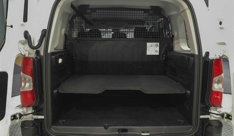
								Peugeot Rifter ALLURE full									