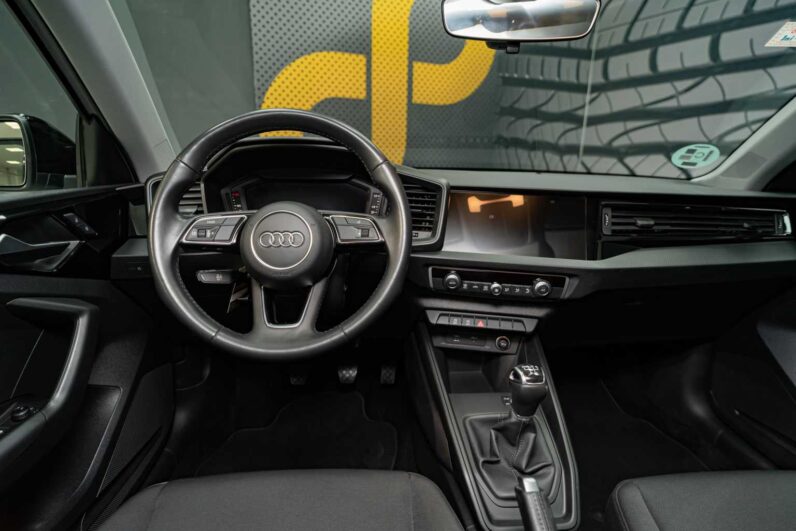 
								Audi A1 ADVANCED full									