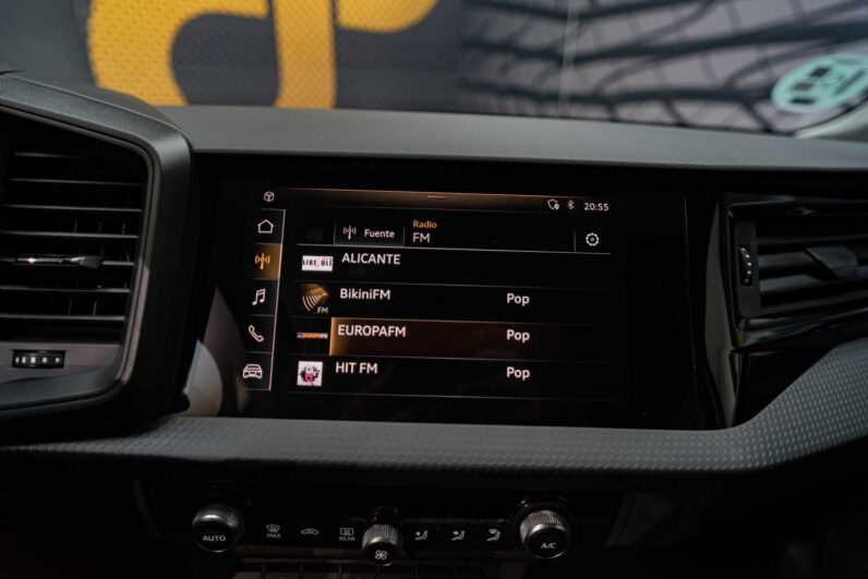 
								Audi A1 ADVANCED full									