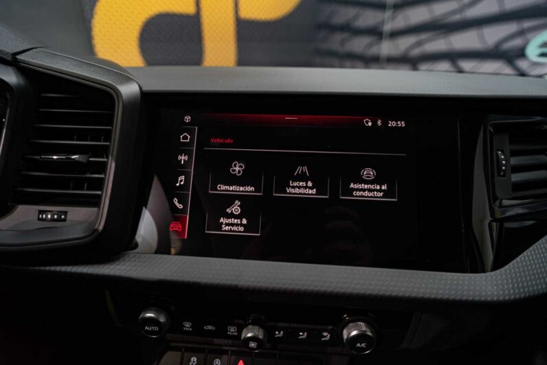 
								Audi A1 ADVANCED full									