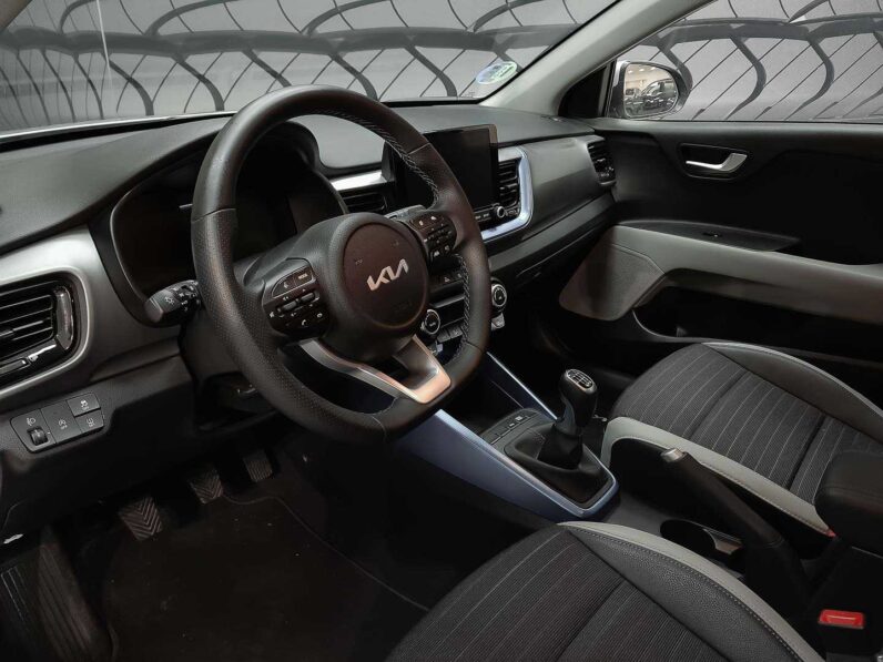 
								Kia Stonic STYLE EDITION full									
