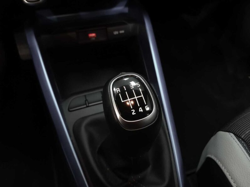 
								Kia Stonic STYLE EDITION full									