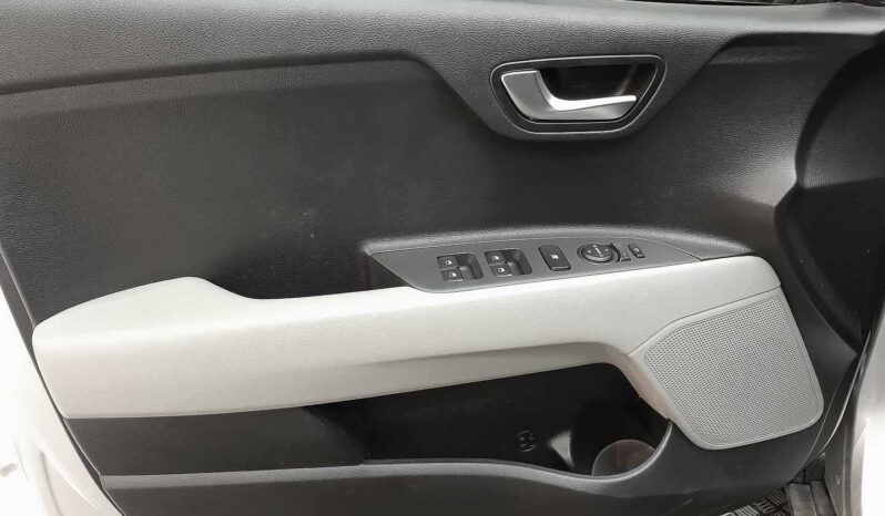 
								Kia Stonic STYLE EDITION full									