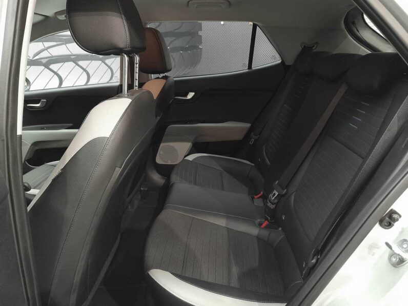 
								Kia Stonic STYLE EDITION full									