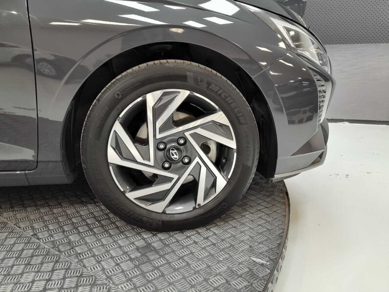 
								Hyundai i20 KLASS full									