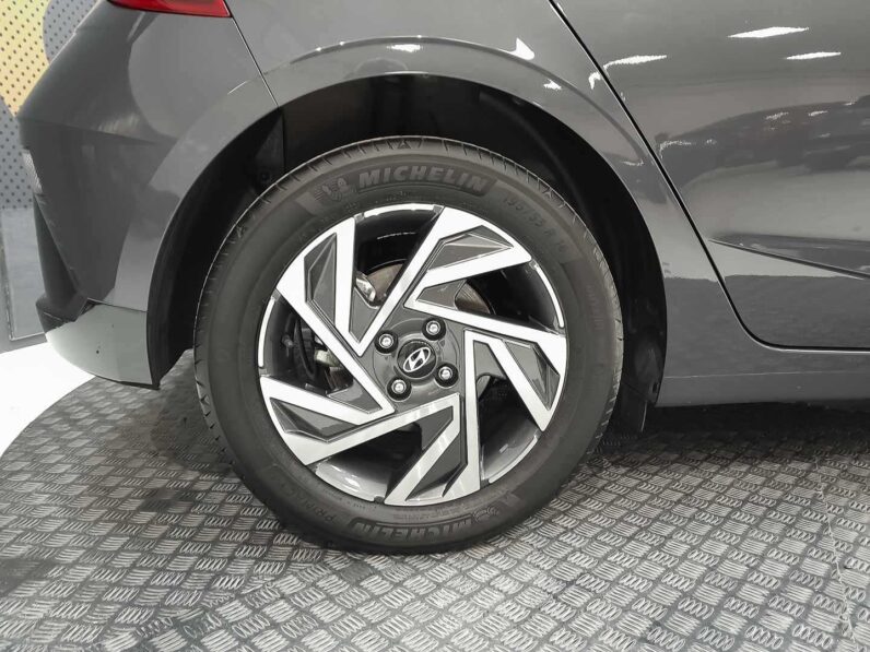 
								Hyundai i20 KLASS full									