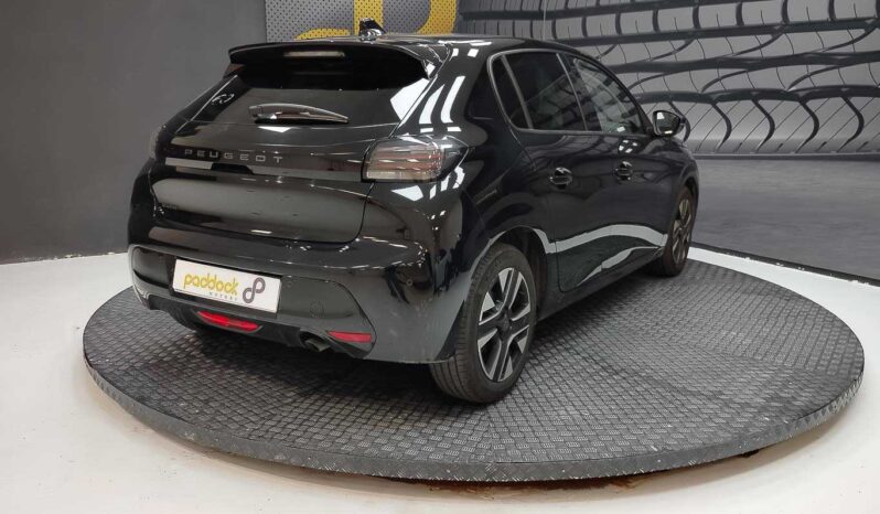 
								Peugeot 208 STYLE full									