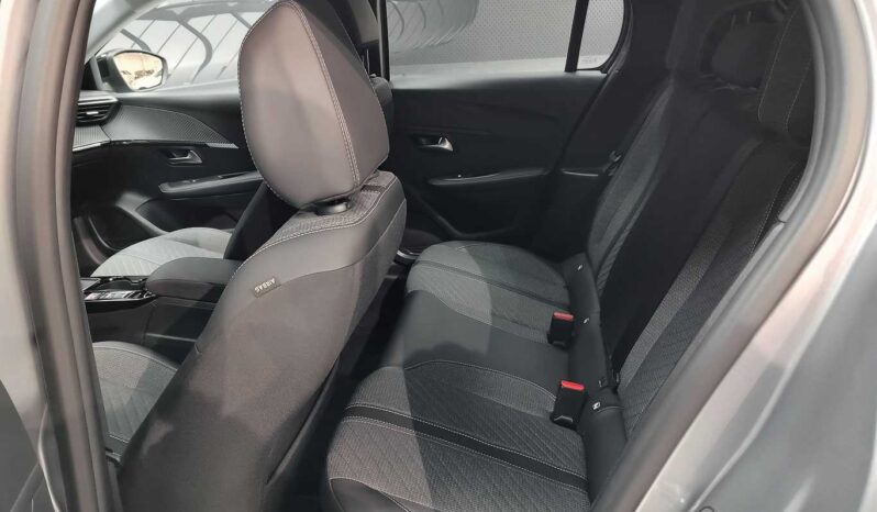 
								Peugeot 208 ALLURE full									