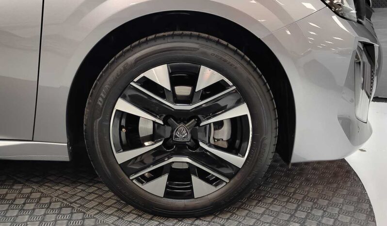 
								Peugeot 208 ALLURE full									