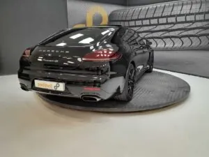 Porsche Panamera 4S