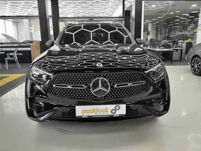 
								MercedesBenz GLC 300D 4 MATIC full									