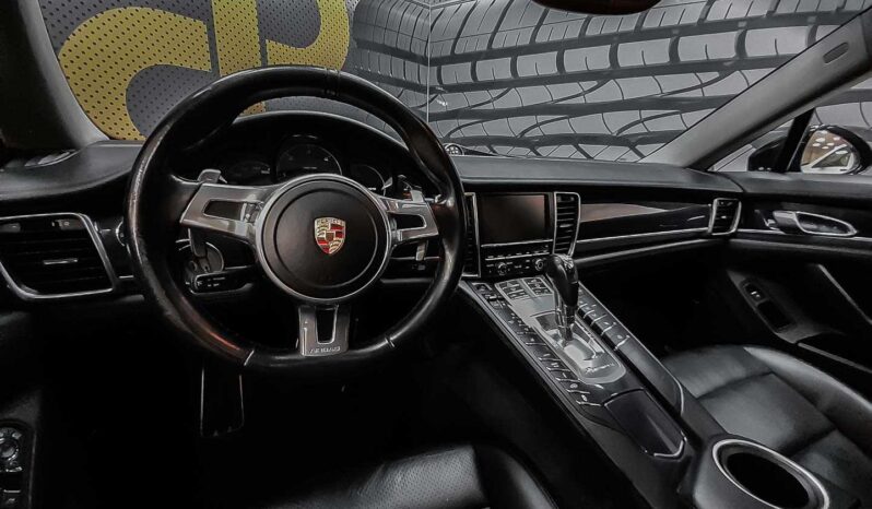 
								Porsche Panamera 4S full									