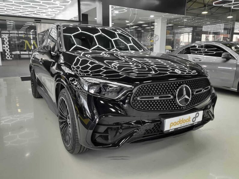 
								MercedesBenz GLC 300D 4 MATIC full									