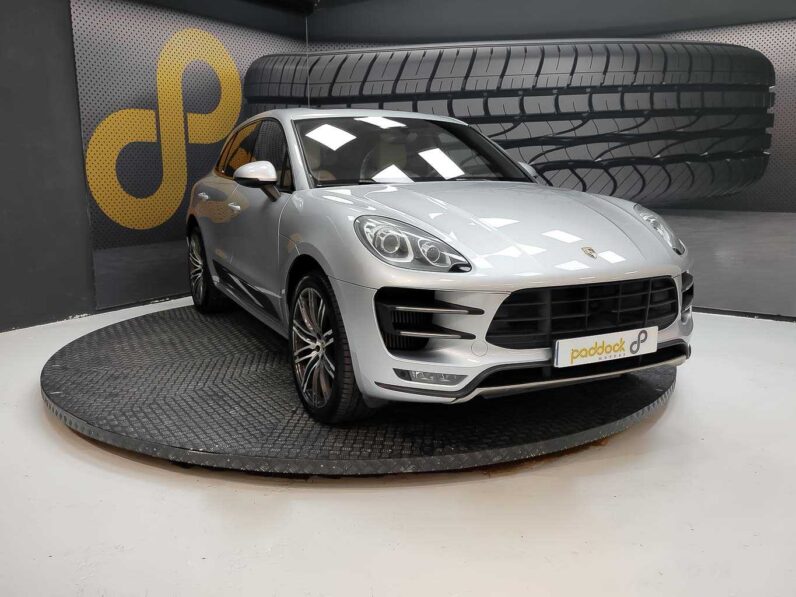 
								Porsche Macan TURBO full									