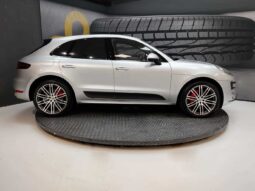 Porsche Macan TURBO