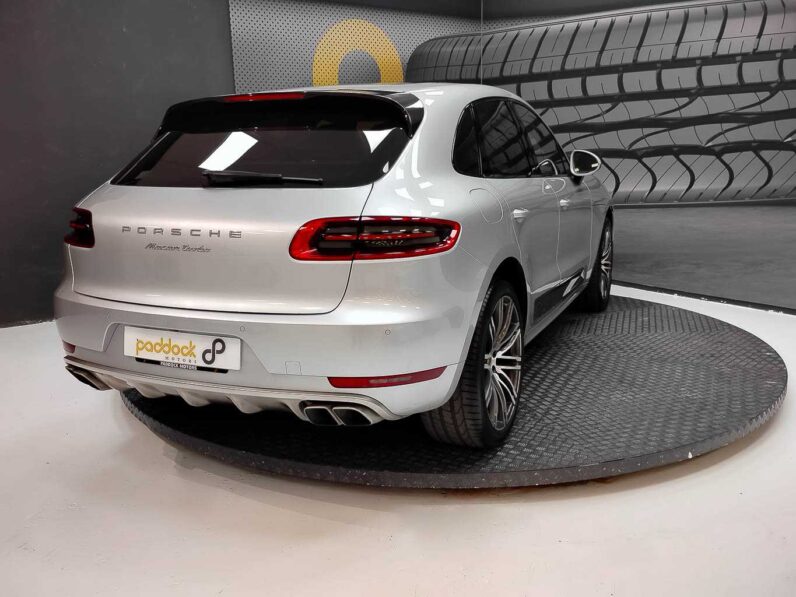 
								Porsche Macan TURBO full									