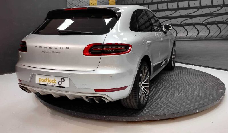 
								Porsche Macan TURBO full									
