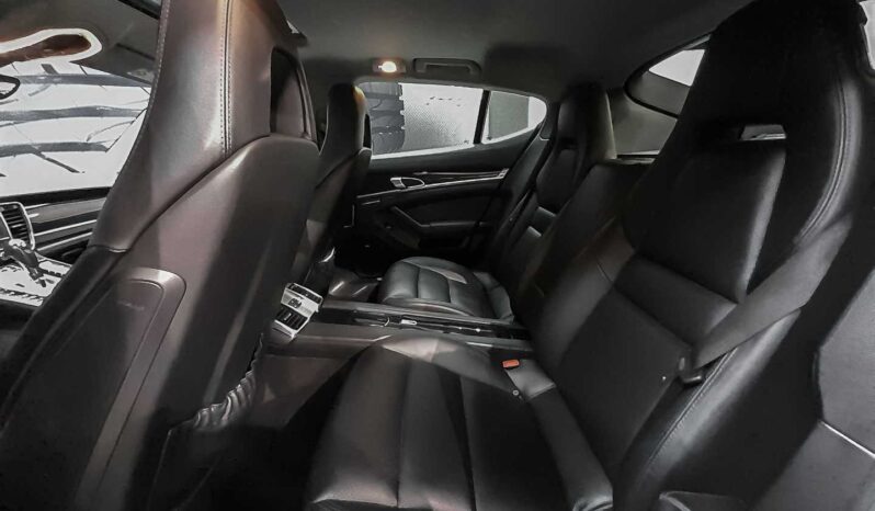 
								Porsche Panamera 4S full									