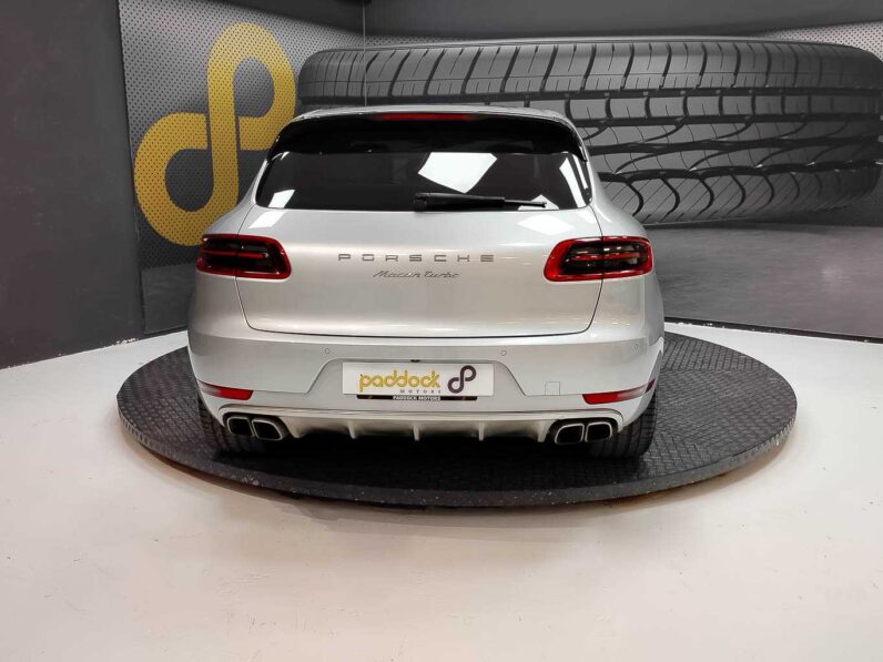 
								Porsche Macan TURBO full									