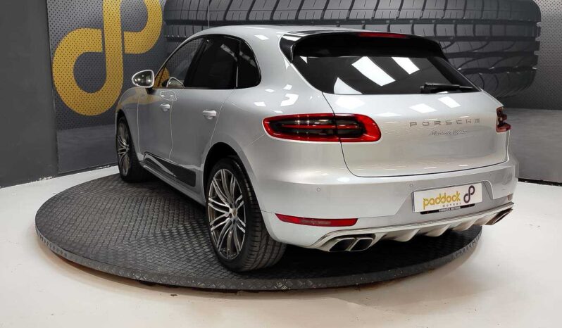 
								Porsche Macan TURBO full									